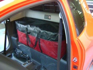 Bolsa p/Cabine - vermelho - Saveiro 2010/