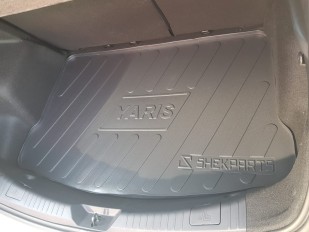 Tapete Porta Malas - Yaris Hatch 18*