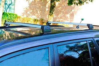 Travessa P/ Longarina Grand Vitara 05/15 Preta*